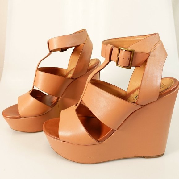 STEVE MADDEN Peach Nude Keenia T‎ Strap Wedge Sandal 8.5 Ankle Strap Peep Toe - Picture 1 of 13